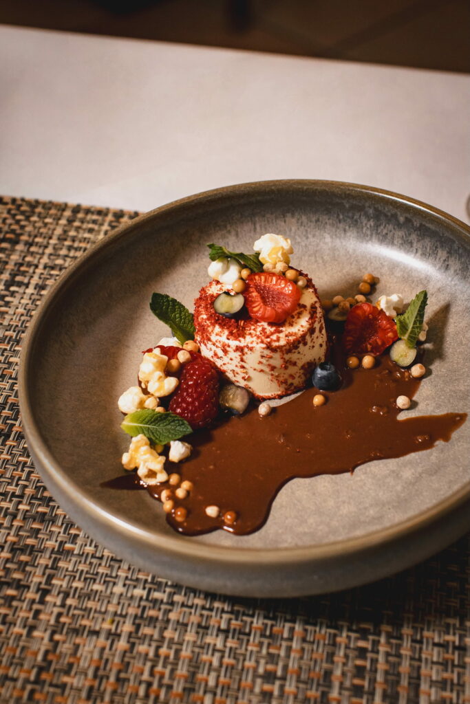 Semifreddo ai popcorn e lamponi